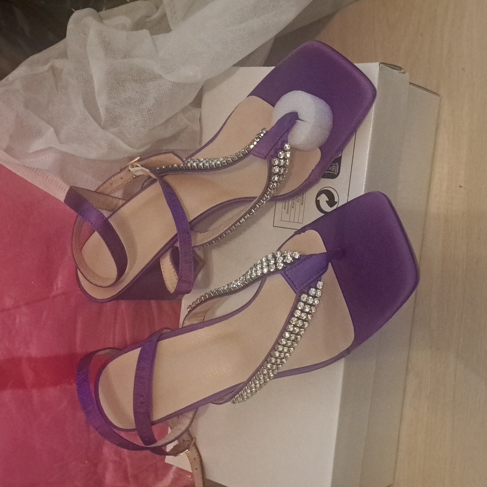 PURPLE SANDALS - Picture 2 of 6